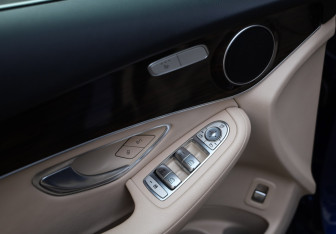 Подержанный автомобиль Mercedes-Benz GLC Coupe 2018 года (21 фото)