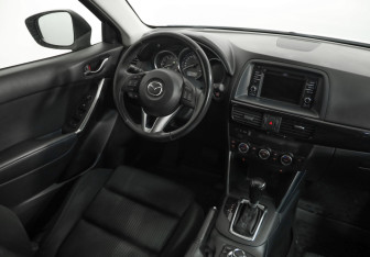 Подержанный автомобиль Mazda CX-5 2014 года (8 фото)