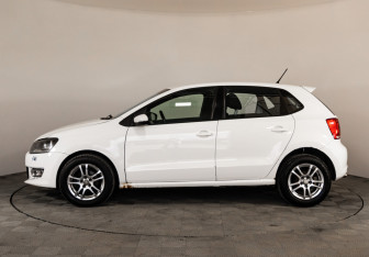 Подержанный автомобиль Volkswagen Polo Hatchback 2012 года (7 фото)