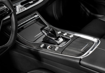 Подержанный автомобиль Evolute i-SPACE 2024 года (11 фото)