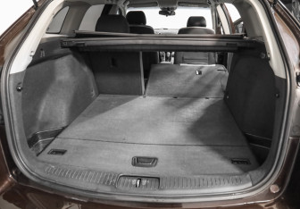 Подержанный автомобиль Chevrolet Cruze Wagon 2014 года (22 фото)