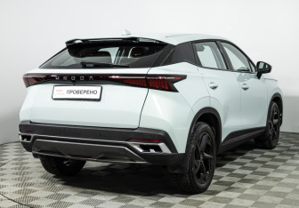 Подержанный автомобиль Omoda C5 2024 года (5 фото)