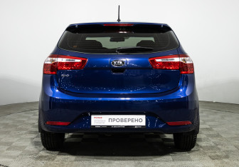 Подержанный автомобиль Kia Rio Hatchback 2014 года (6 фото)