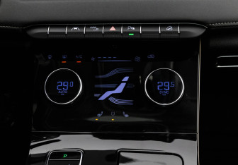 Подержанный автомобиль Exeed LX 2022 года (14 фото)