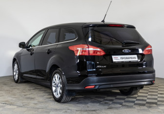Подержанный автомобиль Ford Focus Wagon 2016 года (7 фото)