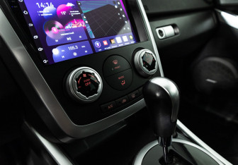 Подержанный автомобиль Mazda CX-7 2008 года (17 фото)