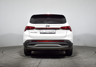 Подержанный автомобиль Hyundai Santa Fe 2020 года (6 фото)