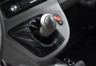 Подержанный автомобиль Renault Kangoo 2008 года (11 фото)