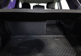 Подержанный автомобиль Kia Venga 2012 года (16 фото)