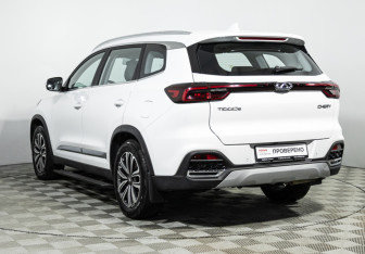 Подержанный автомобиль Chery Tiggo 8 2022 года (7 фото)