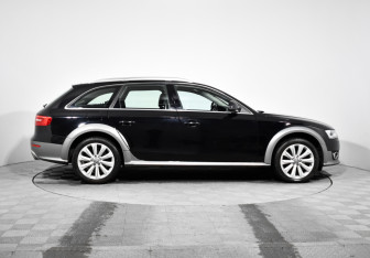 Подержанный автомобиль Audi A4 allroad 2014 года (4 фото)