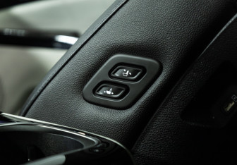 Подержанный автомобиль Kia Carnival 2022 года (29 фото)