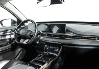 Подержанный автомобиль Exeed LX 2022 года (9 фото)