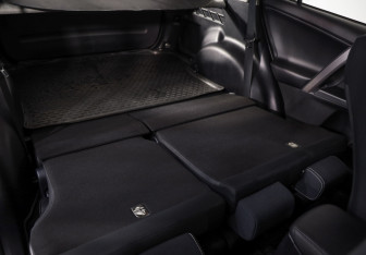 Подержанный автомобиль Toyota RAV4 2017 года (26 фото)