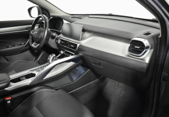 Подержанный автомобиль Geely Coolray 2021 года (12 фото)