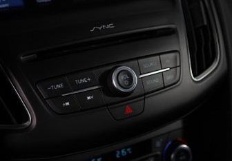 Подержанный автомобиль Ford Focus Sedan 2017 года (19 фото)