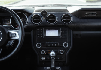 Подержанный автомобиль Ford Mustang Coupe 2020 года (25 фото)