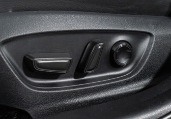 Подержанный автомобиль Toyota Camry Sedan 2020 года (18 фото)