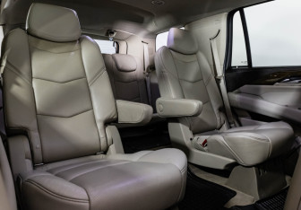 Подержанный автомобиль Cadillac Escalade Suv 2020 года (31 фото)