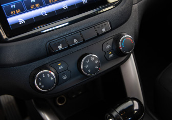 Подержанный автомобиль Kia Ceed Hatchback 2013 года (13 фото)