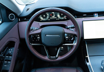 Новый Land Rover Range Rover Evoque 2025 (17 фото)