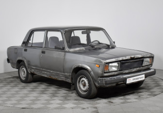 Подержанный автомобиль LADA (ВАЗ) 2105 2010 года (3 фото)