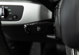 Подержанный автомобиль Audi A4 Sedan 2019 года (20 фото)