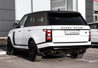 Подержанный автомобиль Land Rover Range Rover 2016 года (7 фото)
