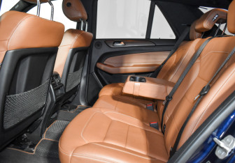 Подержанный автомобиль Mercedes-Benz GLE 2017 года (12 фото)