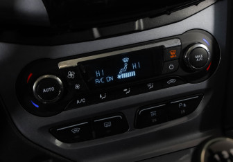 Подержанный автомобиль Ford Focus Hatchback 2011 года (18 фото)