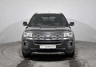 Подержанный автомобиль Ford Explorer 2018 года (2 фото)