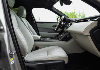 Подержанный автомобиль Land Rover Range Rover Velar 2017 года (29 фото)