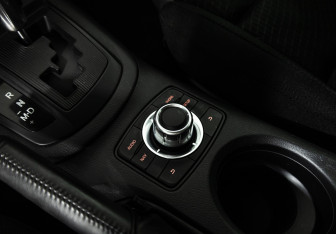 Подержанный автомобиль Mazda CX-5 2012 года (15 фото)