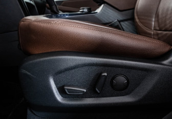 Подержанный автомобиль Ford Explorer 2019 года (24 фото)