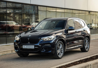 Подержанный автомобиль BMW X3 2021 года (3 фото)