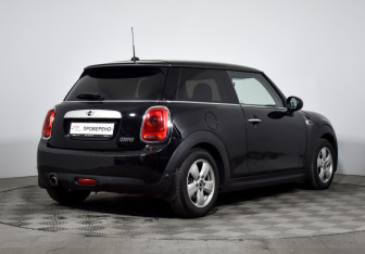 Подержанный автомобиль MINI Hatch 2014 года (5 фото)