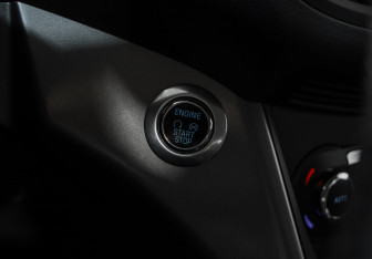 Подержанный автомобиль Ford Kuga 2014 года (16 фото)