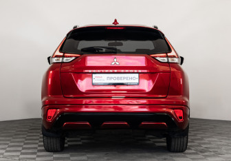 Подержанный автомобиль Mitsubishi Eclipse Cross 2021 года (6 фото)