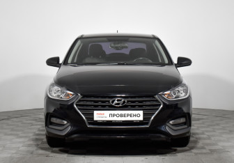 Подержанный автомобиль Hyundai Solaris Sedan 2017 года (2 фото)