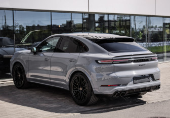 Новый Porsche Cayenne 2026 (4 фото)