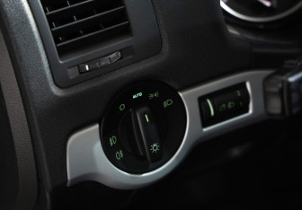 Подержанный автомобиль Skoda Octavia Liftback 2011 года (15 фото)