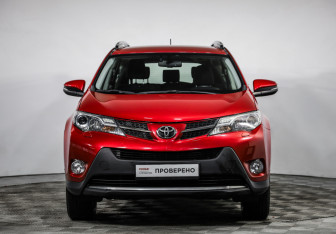 Подержанный автомобиль Toyota RAV4 2014 года (2 фото)