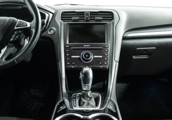 Подержанный автомобиль Ford Mondeo Sedan 2016 года (14 фото)