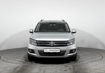 Подержанный автомобиль Volkswagen Tiguan 2016 года (2 фото)