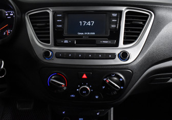Подержанный автомобиль Hyundai Solaris Sedan 2020 года (16 фото)