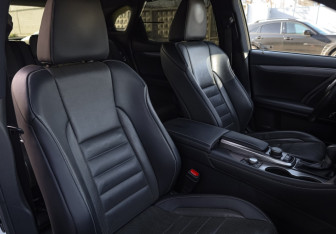 Подержанный автомобиль Lexus RX 2017 года (10 фото)