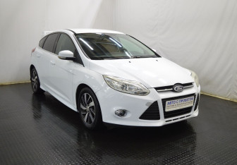 Подержанный автомобиль Ford Focus Hatchback 2013 года (3 фото)