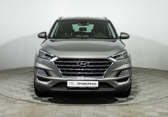Подержанный автомобиль Hyundai Tucson 2019 года (2 фото)
