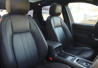 Подержанный автомобиль Land Rover Discovery Sport 2017 года (25 фото)