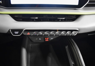 Подержанный автомобиль Geely Coolray 2023 года (18 фото)